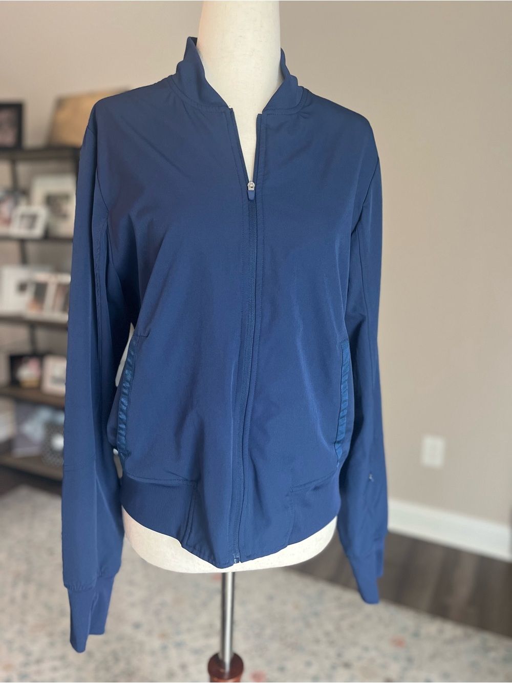 Women's Navy Zip-Front Lightweight Scrubs Jacket